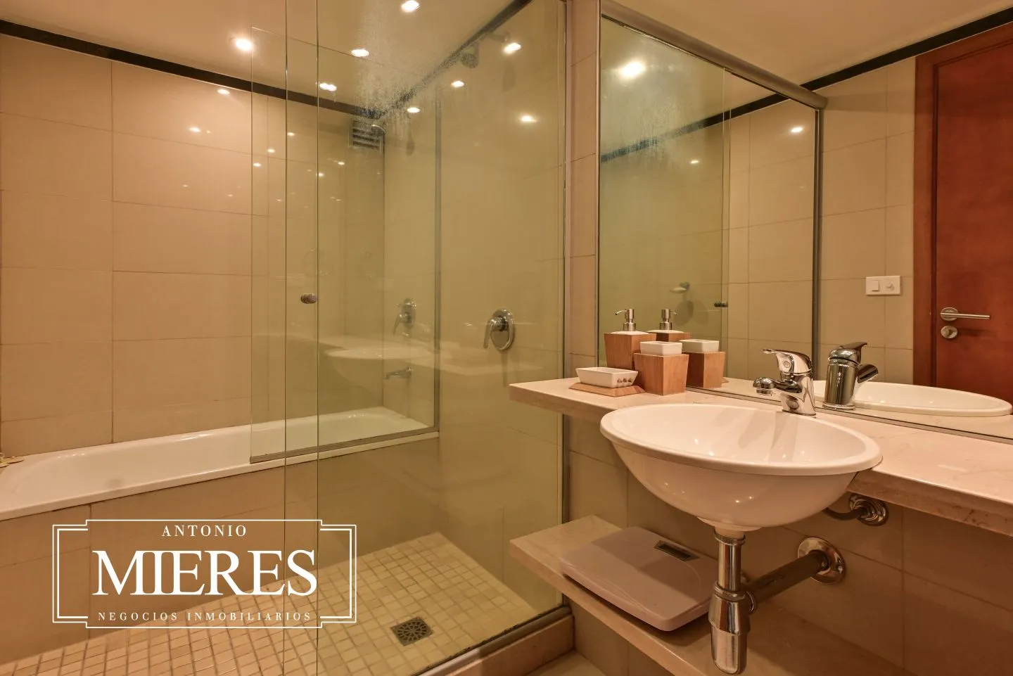 Alquiler  apartamento de 3 Dormitorios - Playa Brava — foto 13