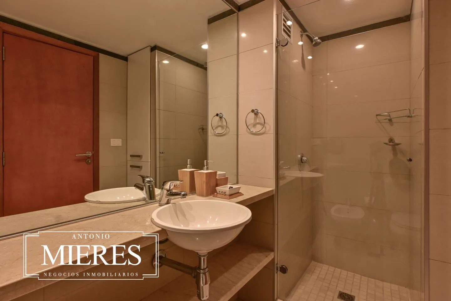 Alquiler  apartamento de 3 Dormitorios - Playa Brava — foto 15