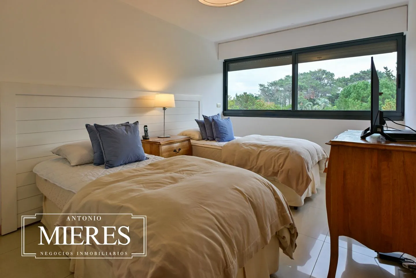 Alquiler  apartamento de 3 Dormitorios - Playa Brava — foto 16
