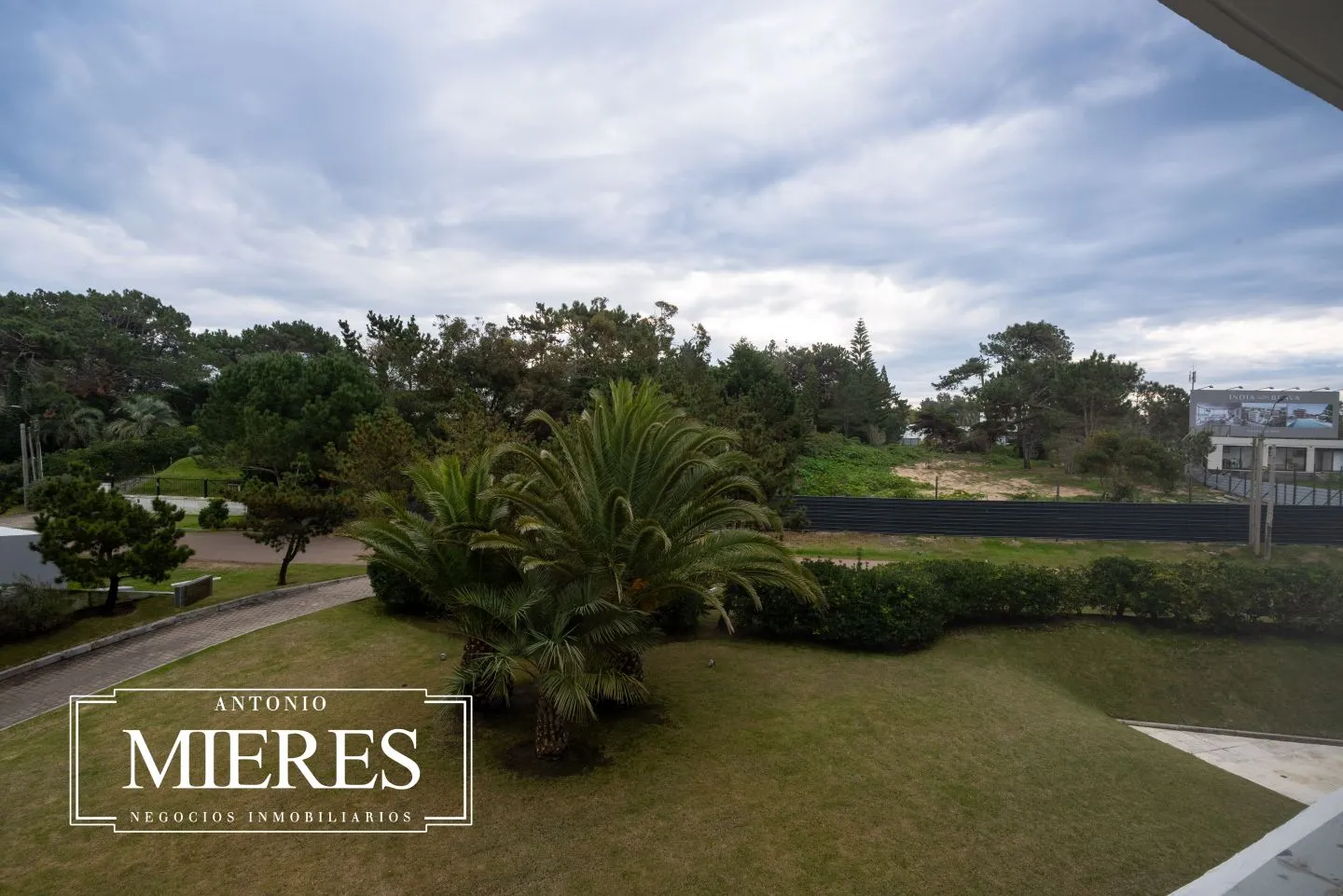 Alquiler  apartamento de 3 Dormitorios - Playa Brava — foto 17