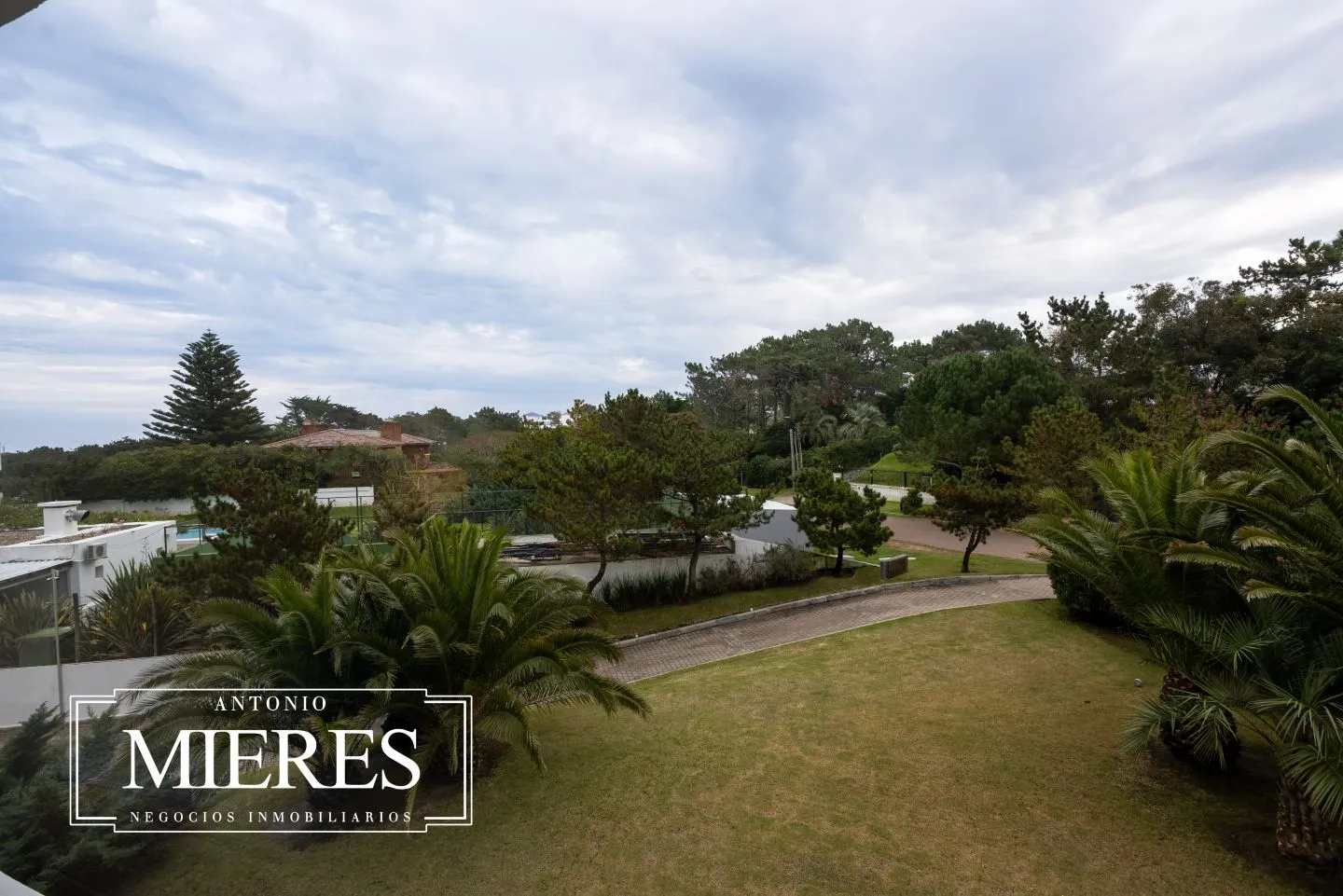 Alquiler  apartamento de 3 Dormitorios - Playa Brava — foto 18