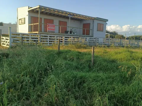 Alquiler y venta de casa 2 dormitorios en Santa Mónica