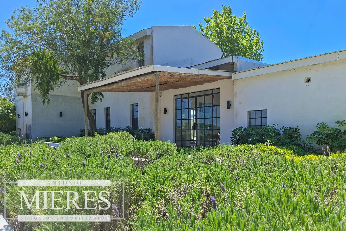 Espectacular chacra en venta 10 dormitorios sobre laguna en La Rinconada a pasos del mar! — foto 5