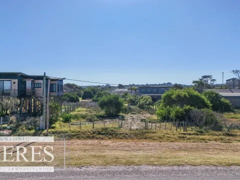 Se vende lote frente al mar en barrio La Juanita! — foto 2