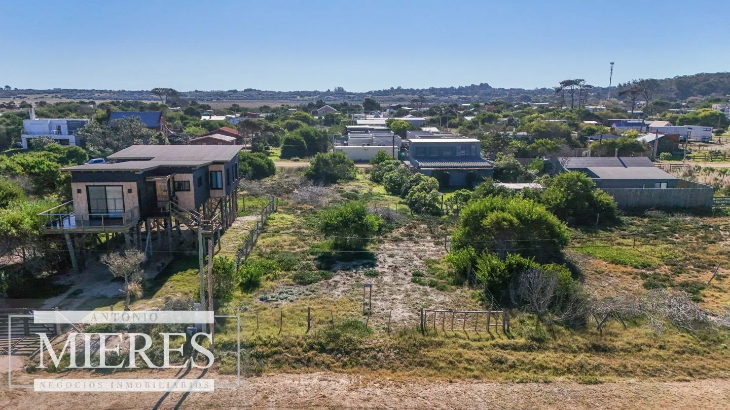 Se vende lote frente al mar en barrio La Juanita! — foto 4