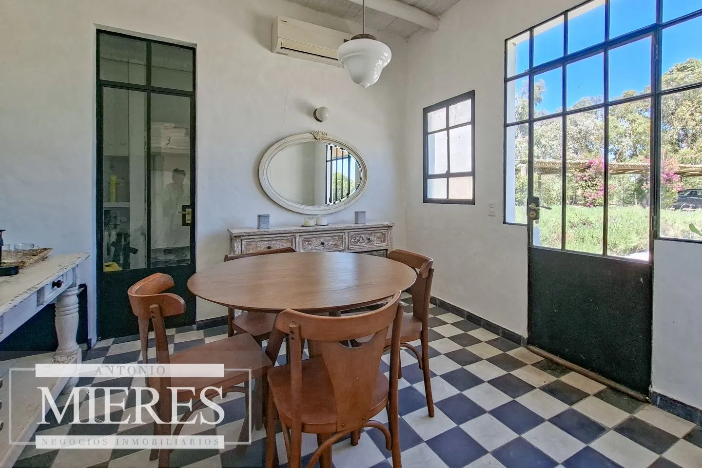 Espectacular chacra en venta 10 dormitorios sobre laguna en La Rinconada a pasos del mar! — foto 14