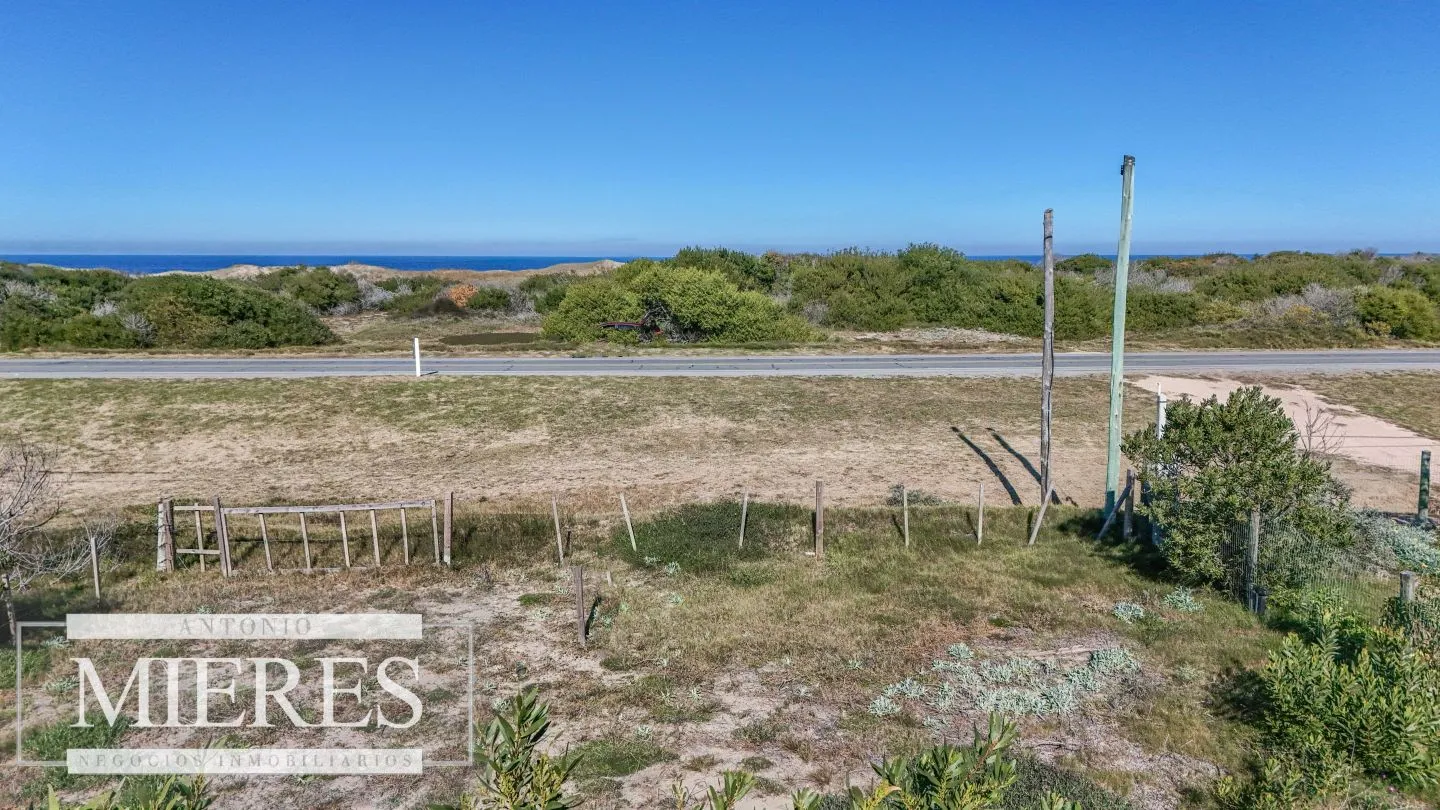 Se vende lote frente al mar en barrio La Juanita! — foto 9