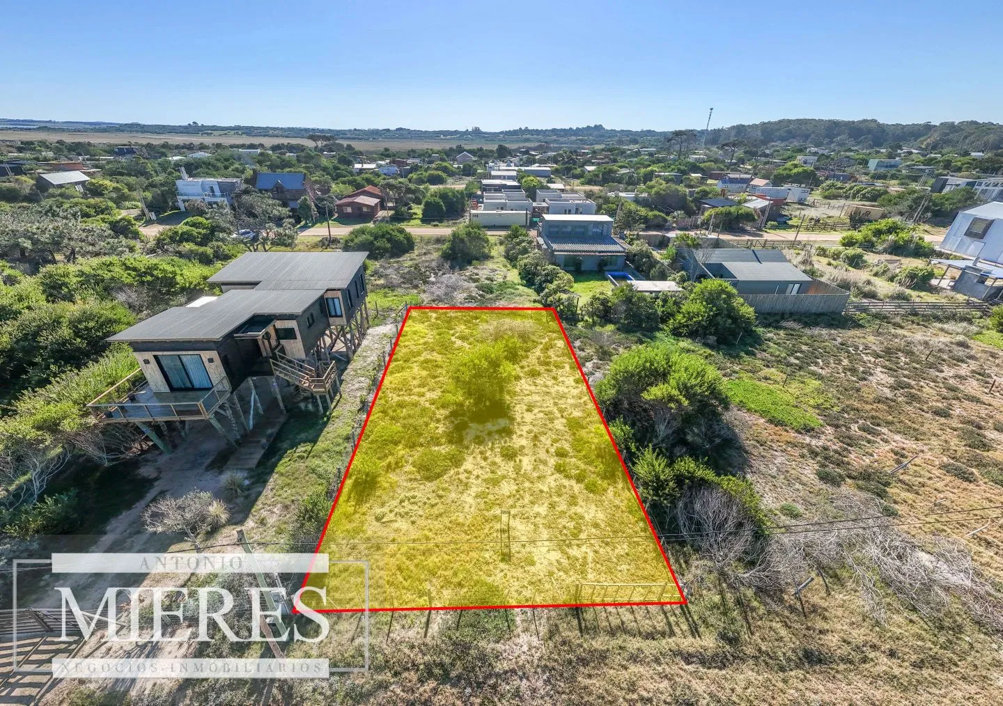 Se vende lote frente al mar en barrio La Juanita! — foto 11