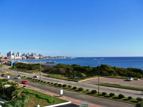 Venta apartamento 3 dormitorios - Playa Mansa