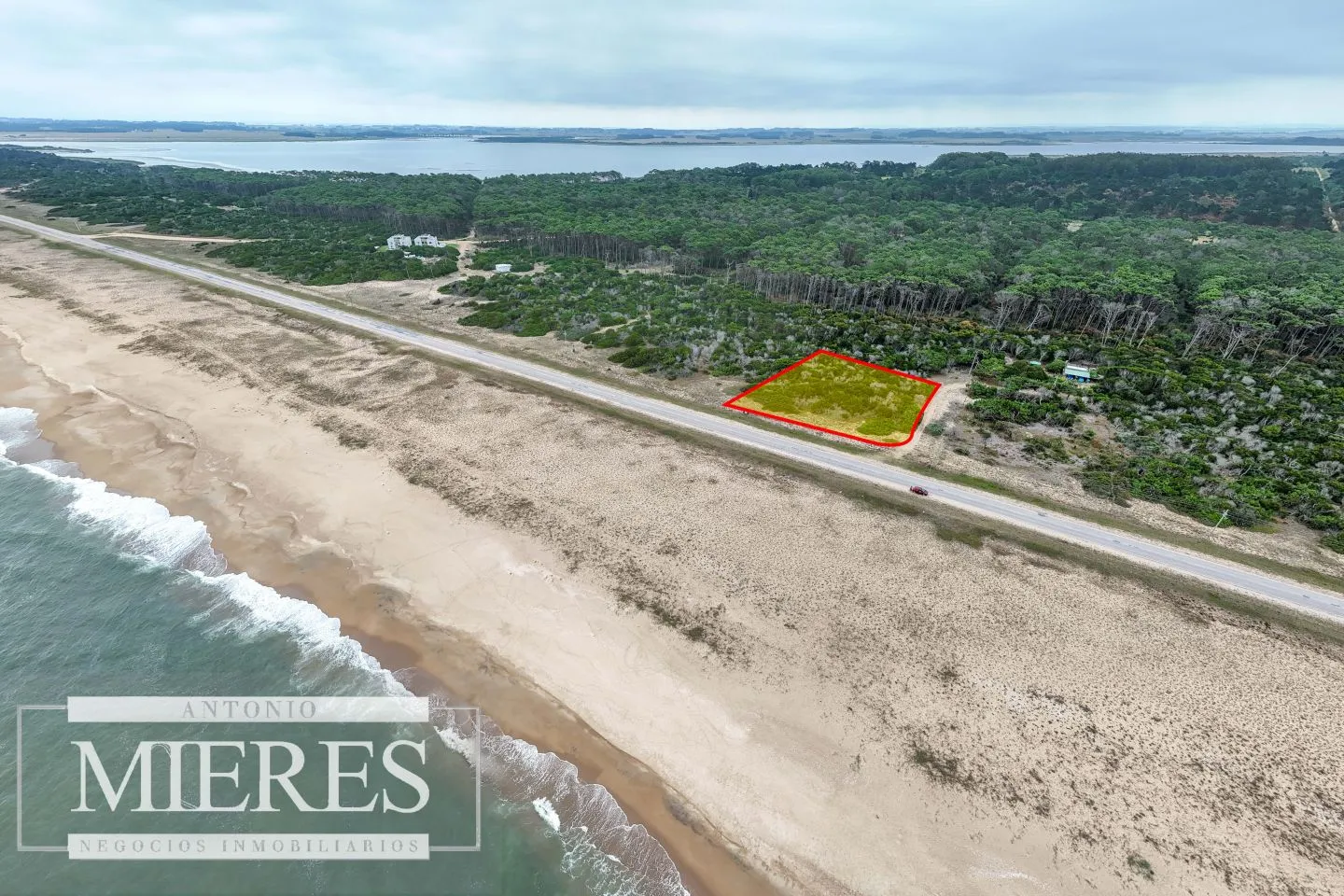 Lote en venta 3500m2 Apto Ideal emprendimiento, El Caracol — foto 1