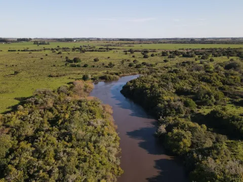 Chacra de 3ha con arroyo en Maldonado