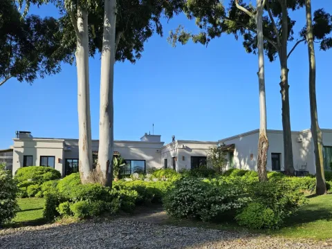 VENTA: CASA 4 DORMITORIOS C/PISCINA EL QUIJOTE LA BARRA — foto 2