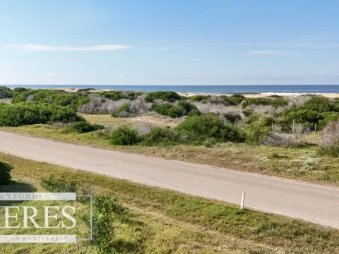 Venta de 2 Lotes total 3500m2  con Vista al Mar y al Faro — foto 3