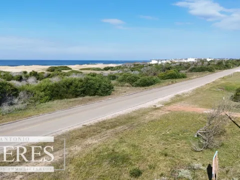 Venta de 2 Lotes total 3500m2  con Vista al Mar y al Faro — foto 4