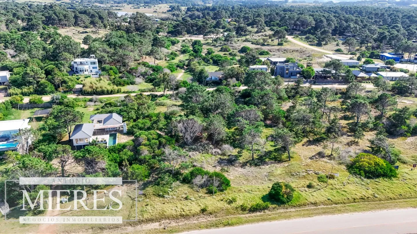 Venta de 2 Lotes total 3500m2  con Vista al Mar y al Faro — foto 7