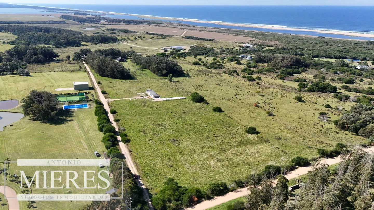 Terrenos en venta de 4000m c/vista mar en Jose Ignacio — foto 3
