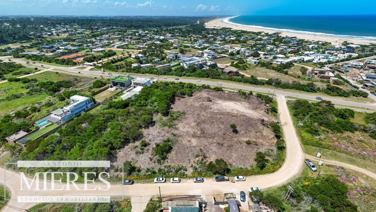 Terreno en Punta Del Este — foto 3