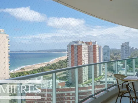 Venta apartamento 3 dormitorios- Playa Mansa