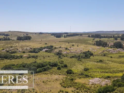 Campo de 23 ha en Ruta 12 Maldonado, Pueblo Edén