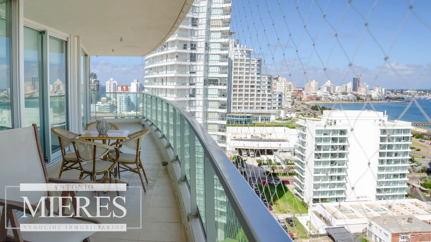 Venta apartamento 3 dormitorios- Playa Mansa — foto 3