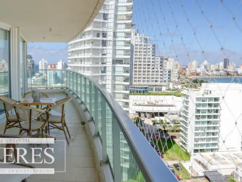 Venta apartamento 3 dormitorios- Playa Mansa — foto 3