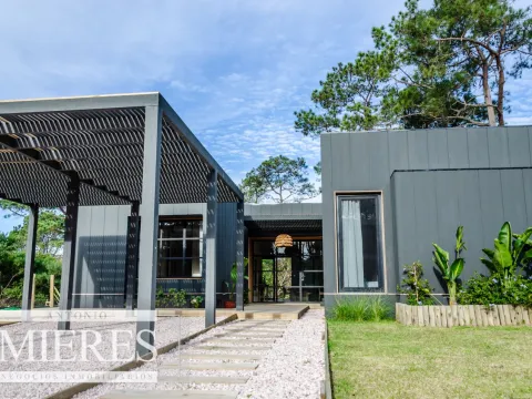 Casa en Venta a Estrenar en Reserva Montoya