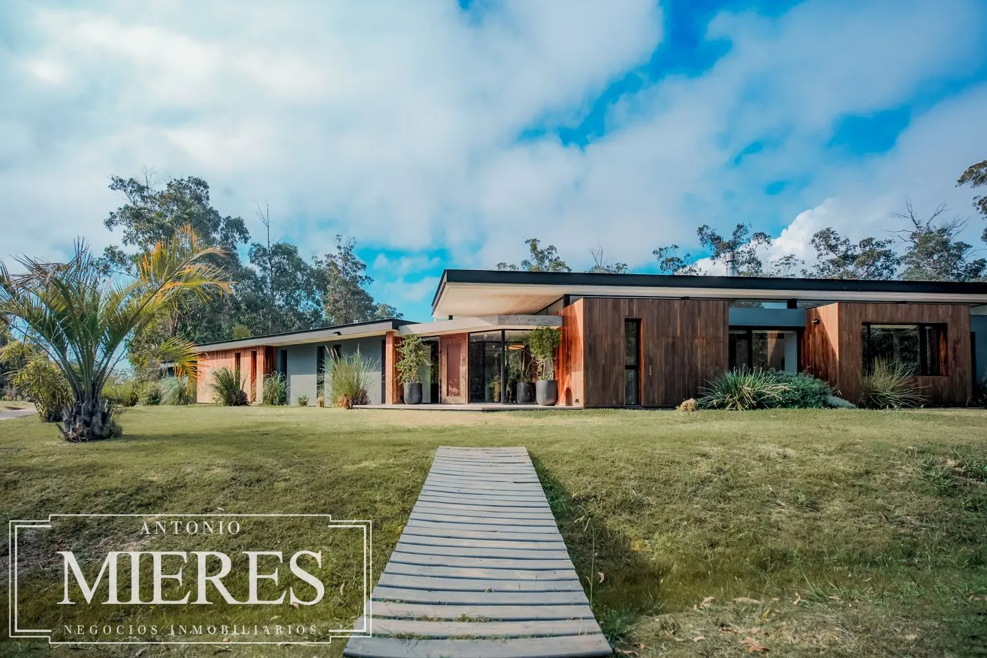 Alquiler temporario y Venta de Casa 3 DORMITORIOS — foto 1