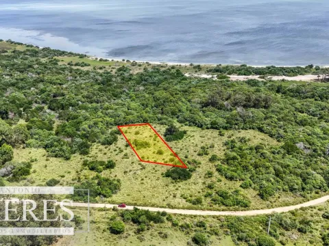 Venta lote 1200m2 en El Caracol, a 10' de jose Ignacio