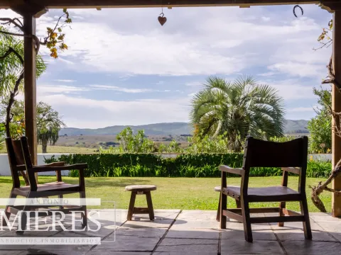 Campo en venta de 103 ha con casa reciclada Lavalleja. — foto 2
