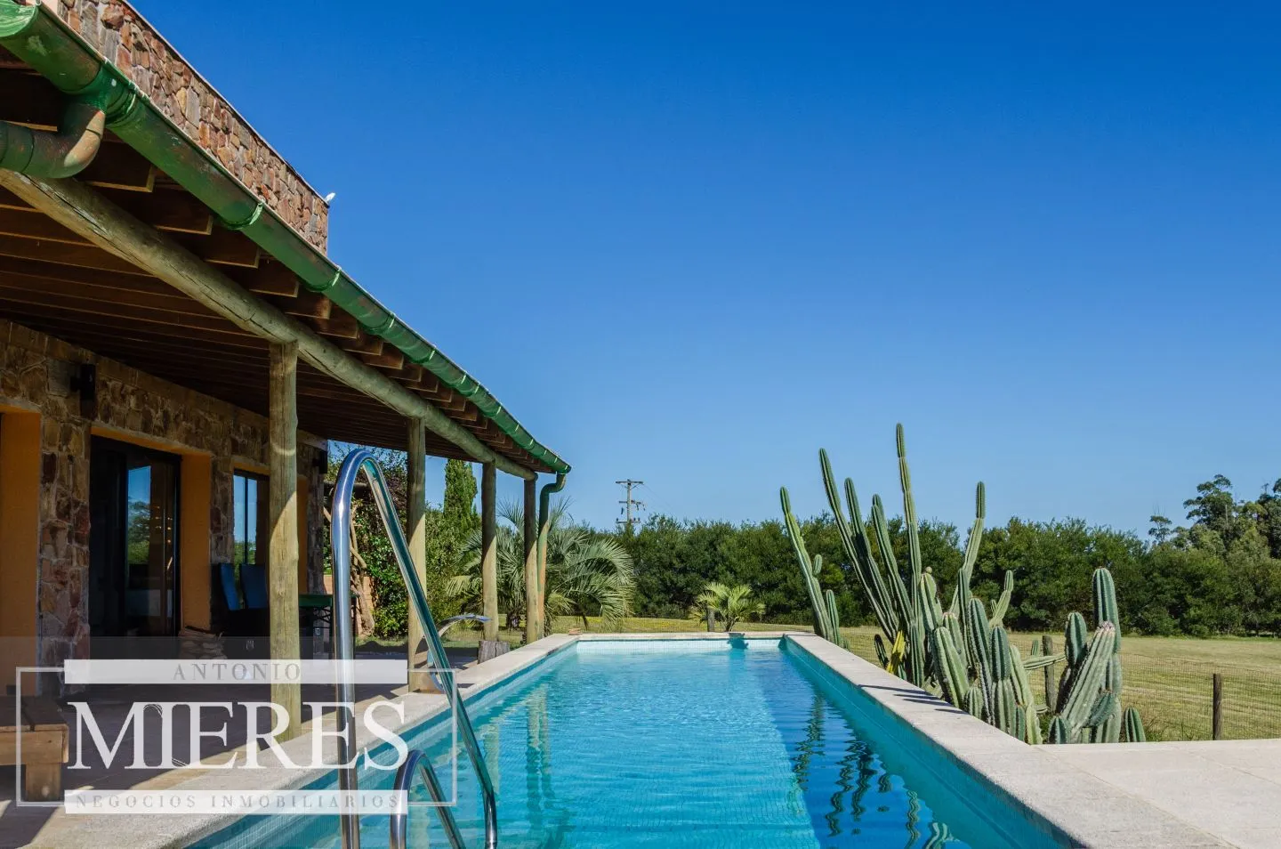 Chacra en venta de 5 ha con casa y vista a laguna del Sauce — foto 1