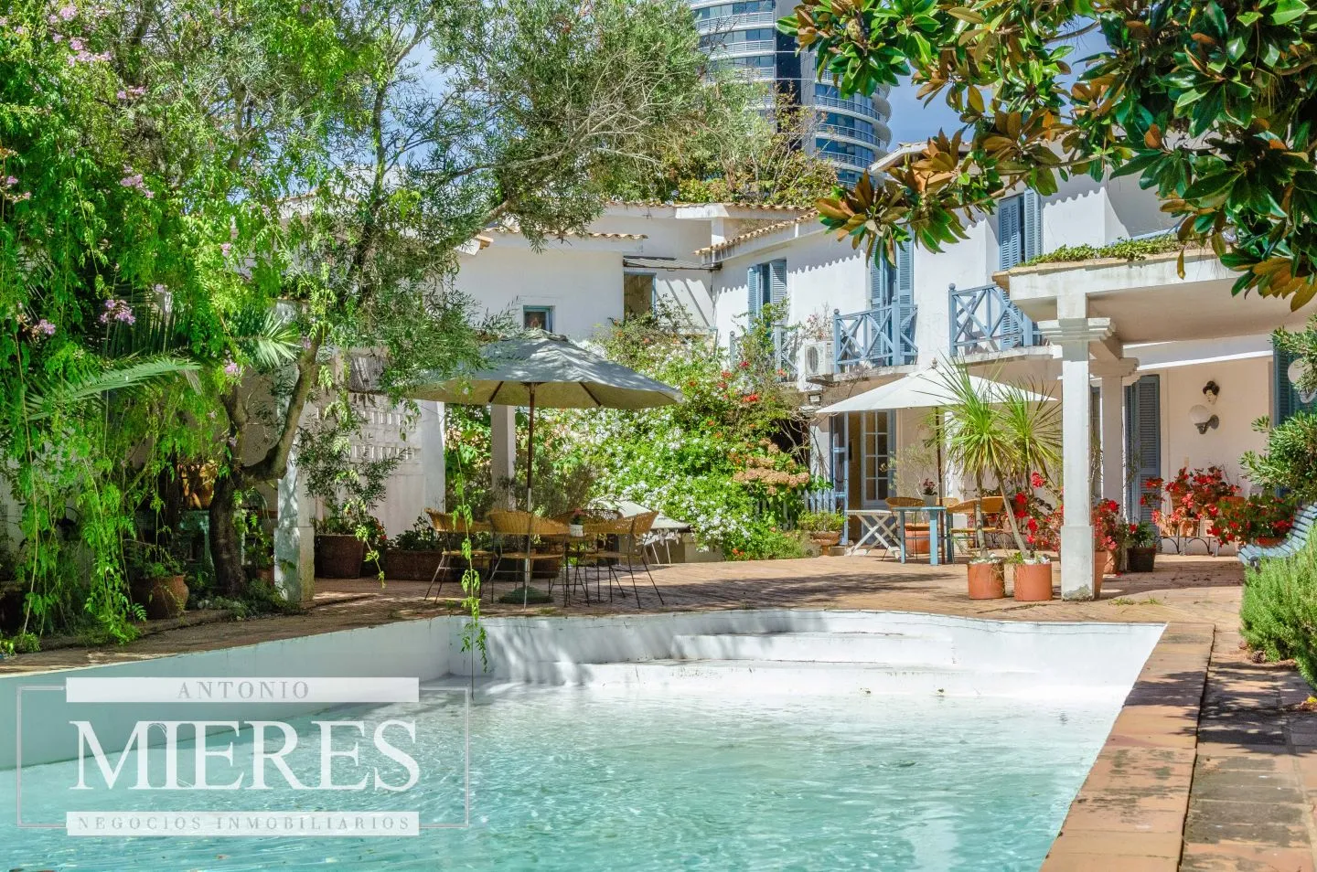 Venta casa 6 dormitorios- Punta del Este. — foto 2