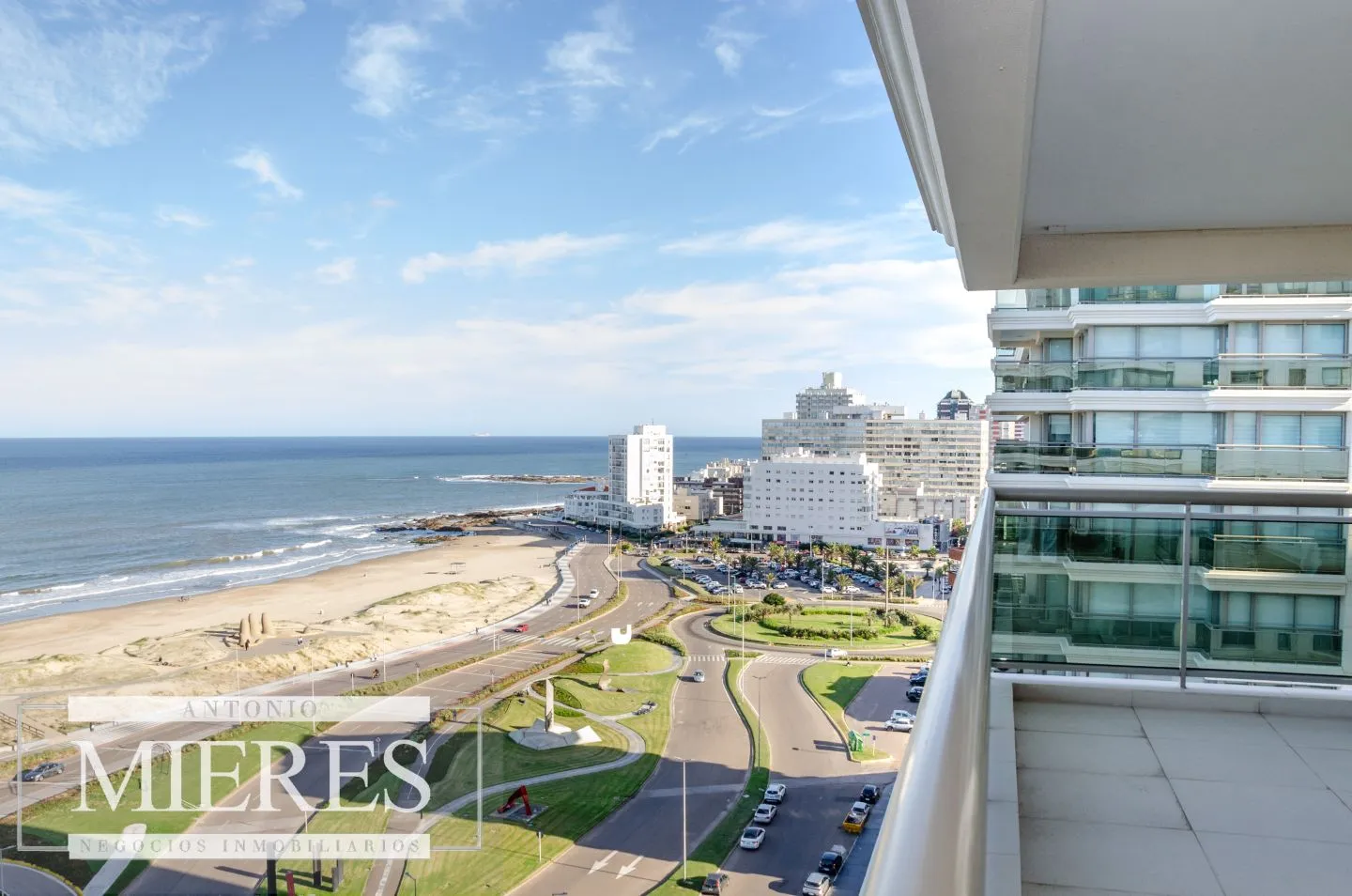 Venta apartamento 3 dormitorios- Playa Brava — foto 1