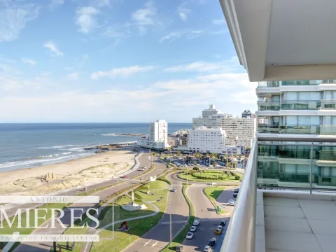Venta apartamento 3 dormitorios- Playa Brava