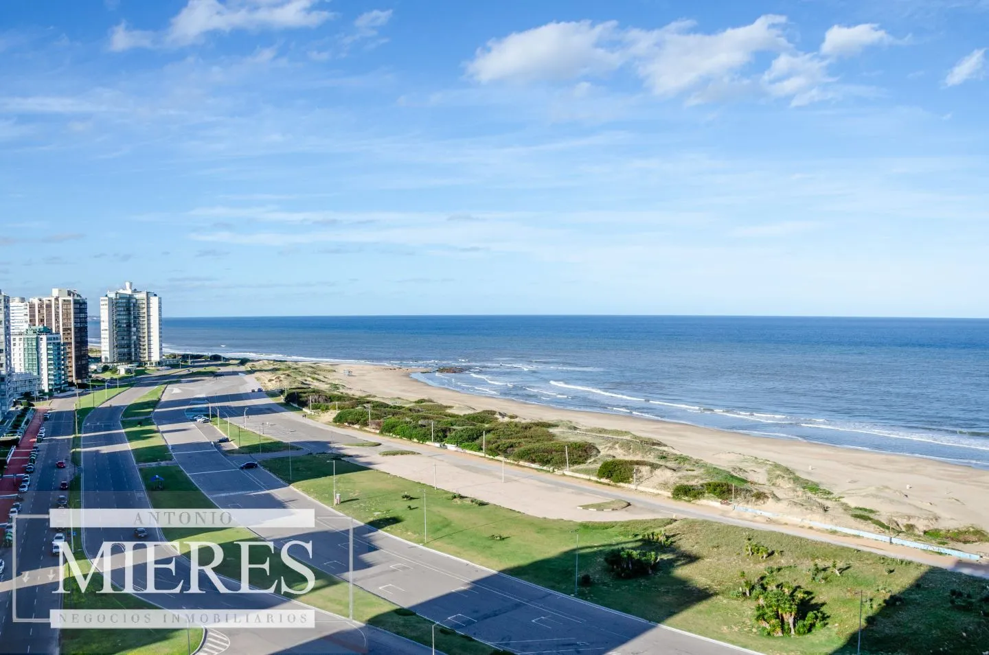 Venta apartamento 3 dormitorios- Playa Brava — foto 2