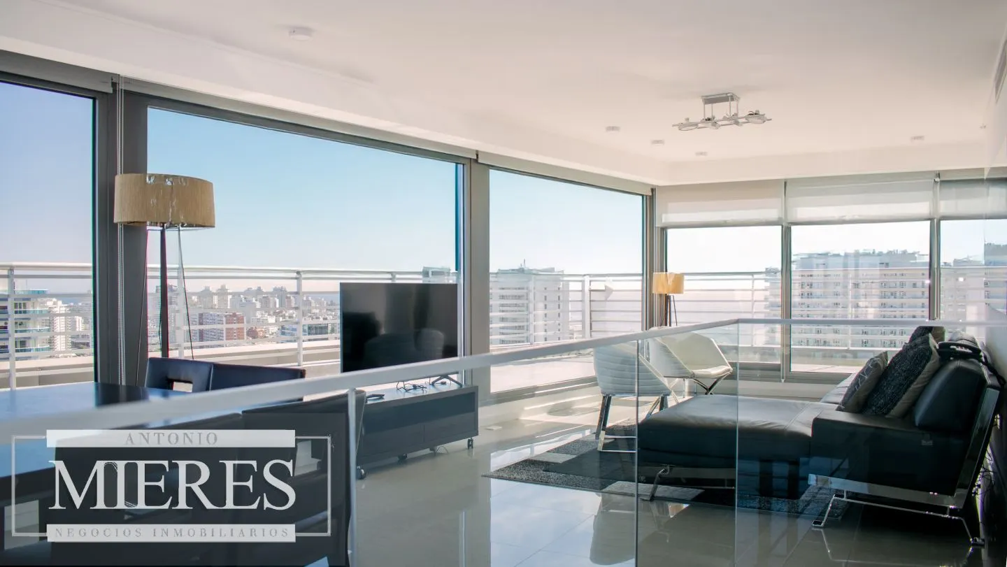 Venta Apartamento 3 dormitorios - Playa Mansa — foto 2