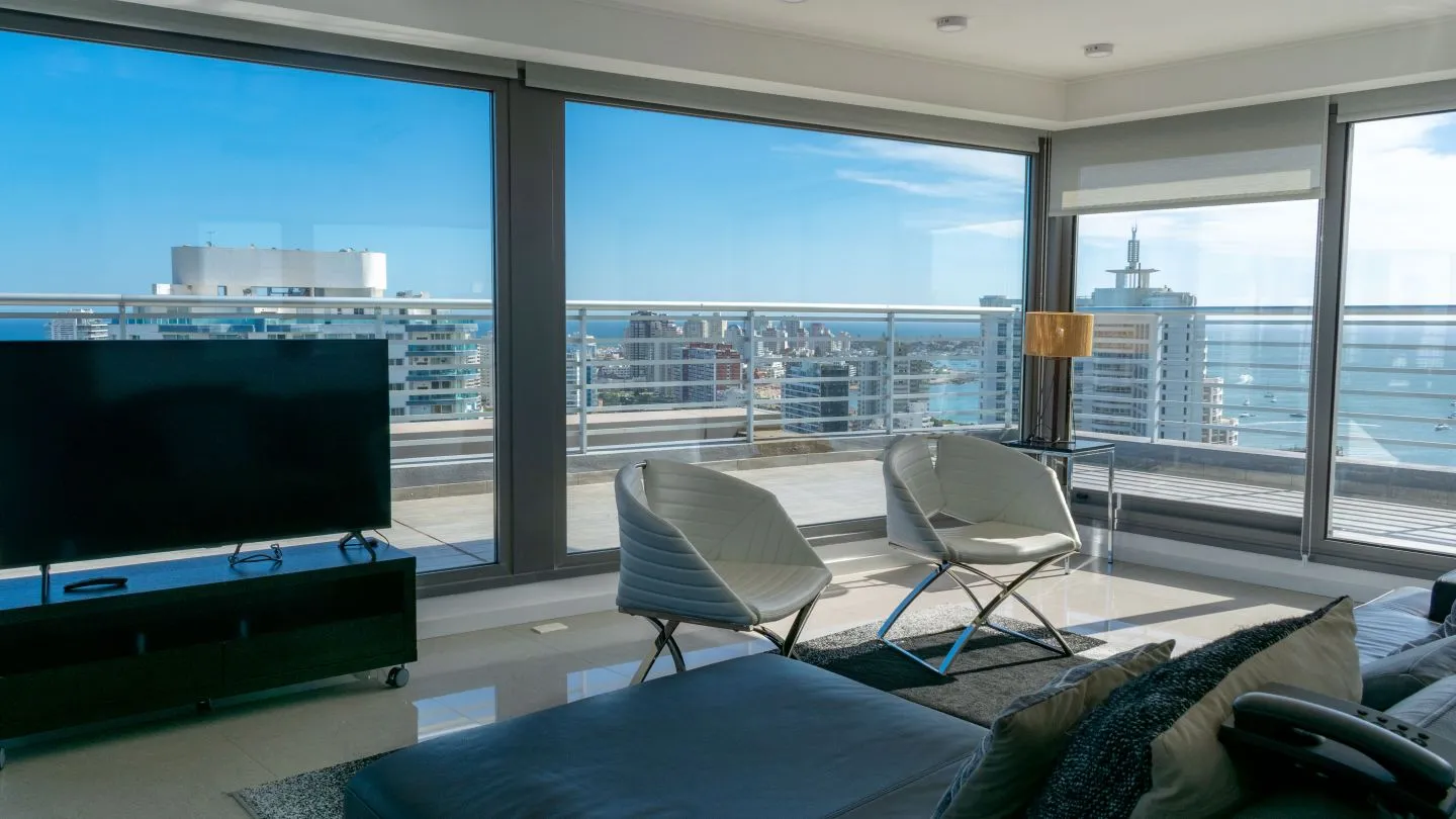 Venta Apartamento 3 dormitorios - Playa Mansa — foto 6