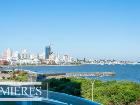 Venta de apartamento 3 dormitorios - Playa Mansa