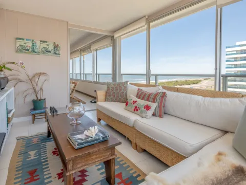 Venta apartamento 3 dormitorios - Playa Brava — foto 2