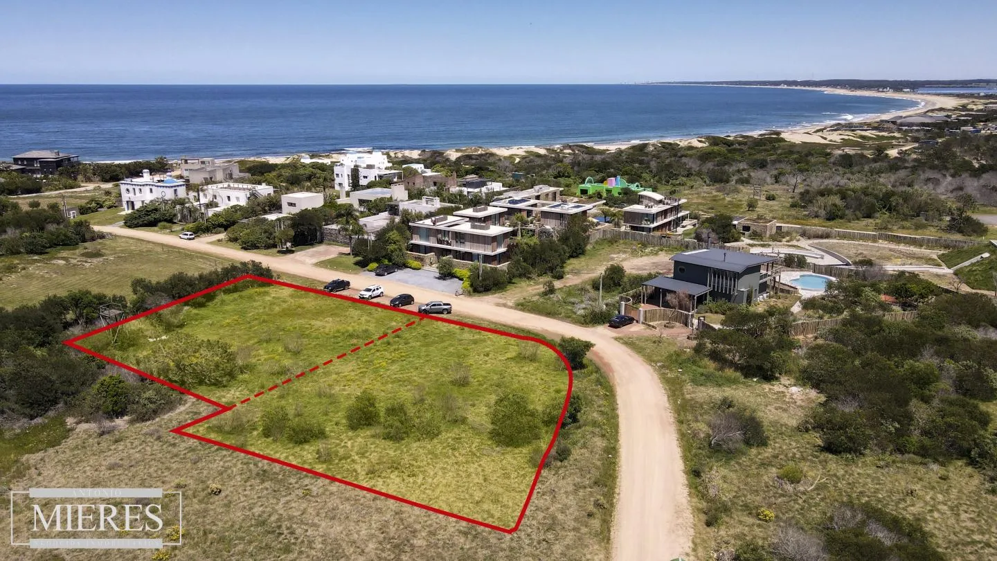 Venta exclusiva de 1 o 2 lotes en pueblo Jose Ignacio — foto 1