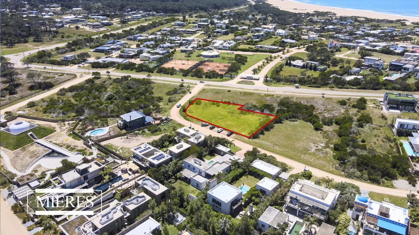Venta exclusiva de 1 o 2 lotes en pueblo Jose Ignacio — foto 2