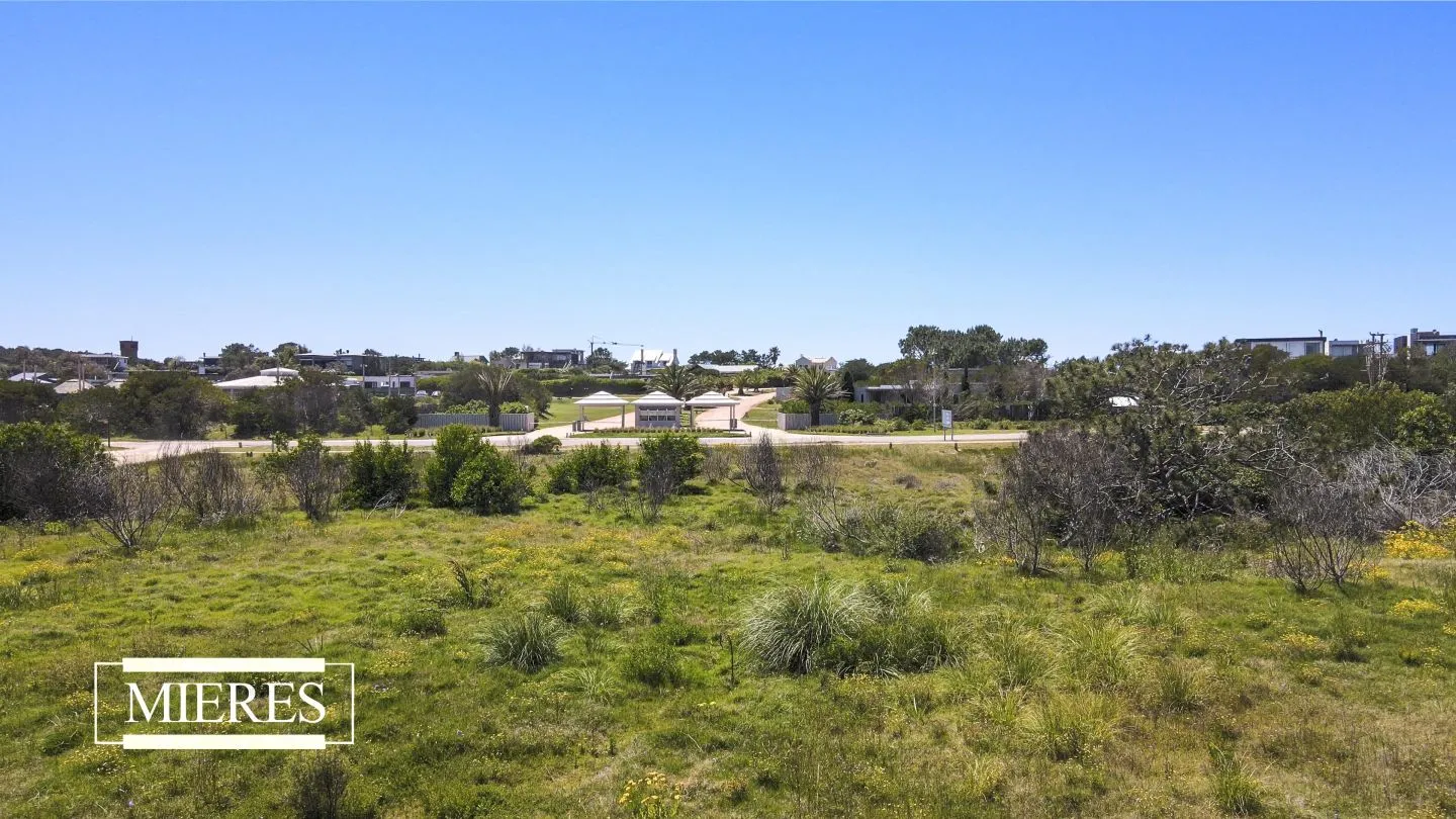 Venta exclusiva de 1 o 2 lotes en pueblo Jose Ignacio — foto 3