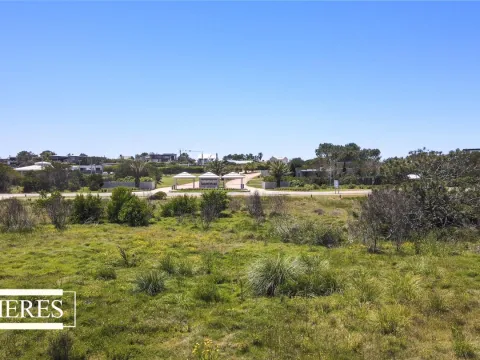 Venta exclusiva de 1 o 2 lotes en pueblo Jose Ignacio — foto 3