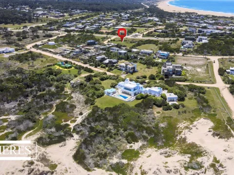 Venta exclusiva de 1 o 2 lotes en pueblo Jose Ignacio — foto 4