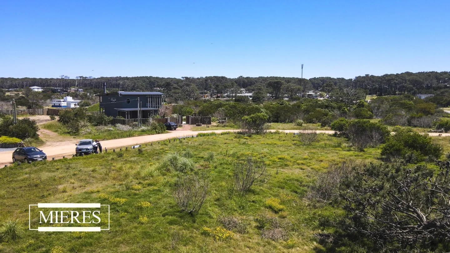 Venta exclusiva de 1 o 2 lotes en pueblo Jose Ignacio — foto 8