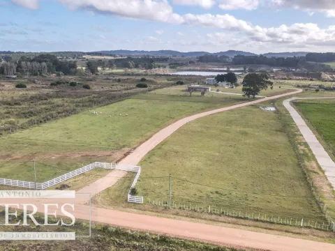 Chacra en venta de 5 ha en Maldonado con casa y galpones — foto 2