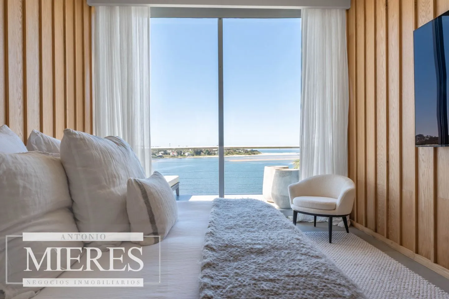 VENTA PENTHOUSE 3 DORMITORIOS DELAMAR L A BARRA — foto 11