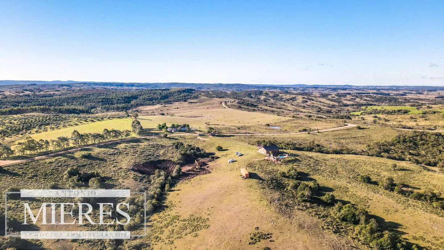 Venta de Campo en Garzón de 45 ha con casa y piscina — foto 4