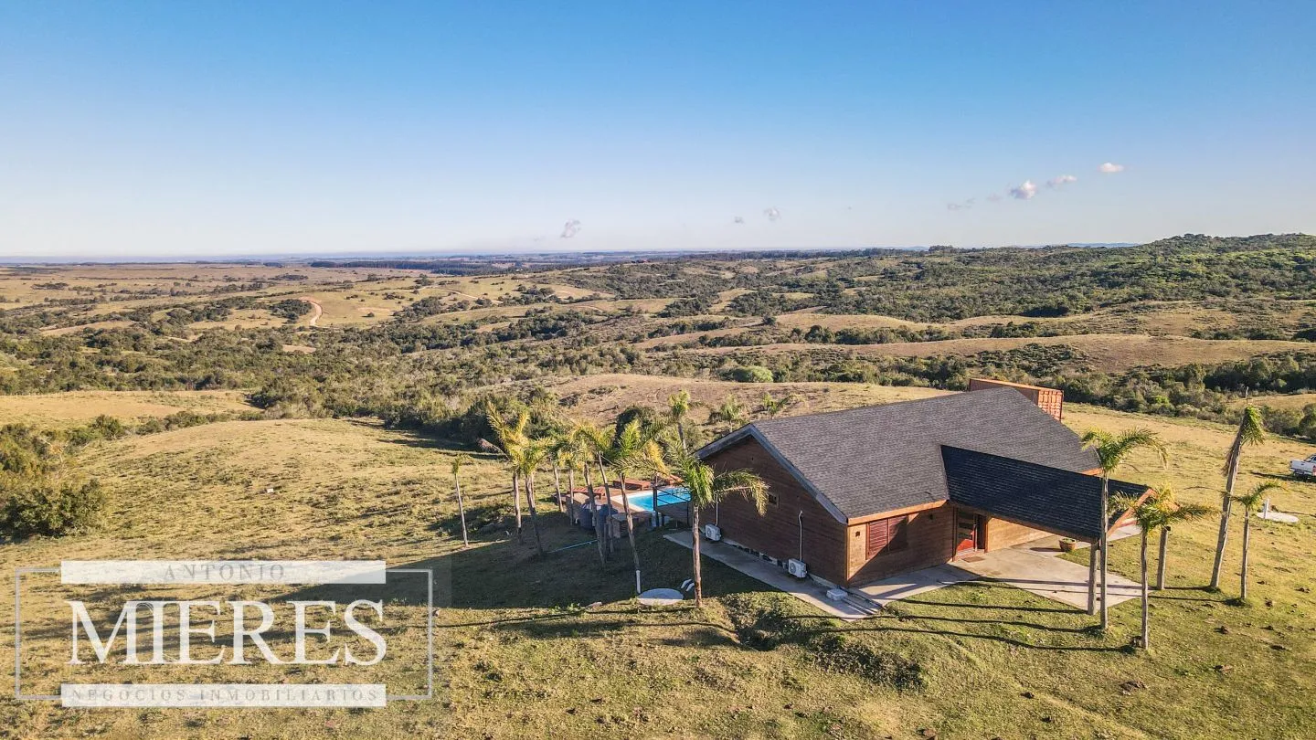 Venta de Campo en Garzón de 45 ha con casa y piscina — foto 11