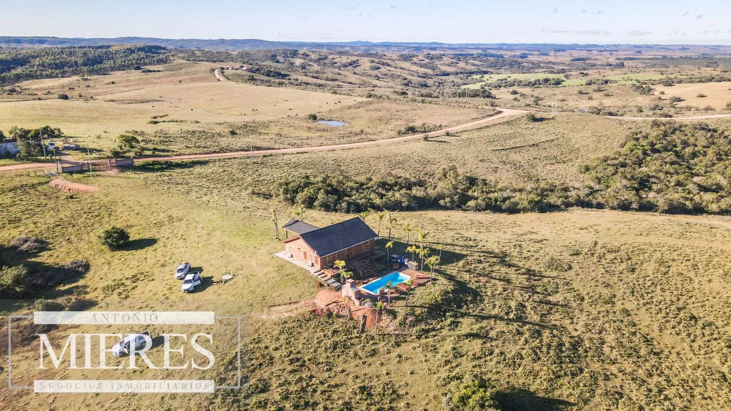 Venta de Campo en Garzón de 45 ha con casa y piscina — foto 22