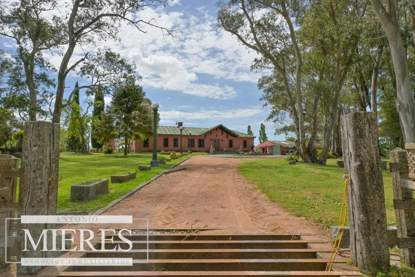 Chacra de 100ha con  importante casa en Maldonado — foto 1